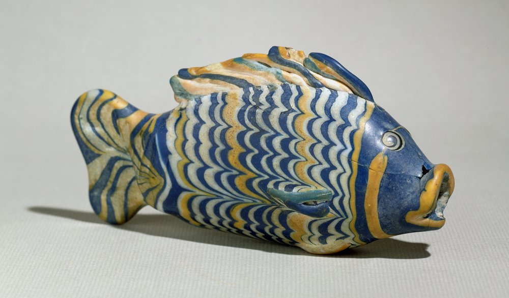 Cosmetisch vat in de vorm van een vis, uit Tell el-Amarna, Nieuwe Rijk, ca. 1390-1336 v.Chr. door Egyptian 18th Dynasty
