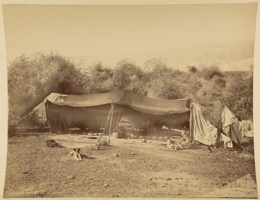 Tent van nomadische bedoeïenen, Palestina door Félix Bonfils