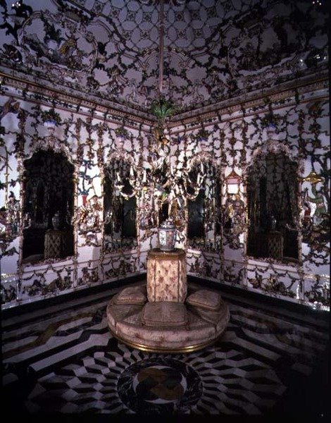 Hoek van de Salon Chino (Chinese Kamer) volledig uitgevoerd in porselein, 1769 door Giuseppe Gricci