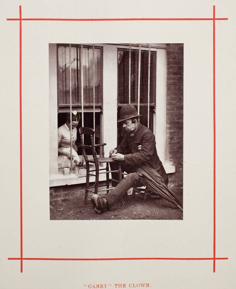 Caney de Clown door John Thomson