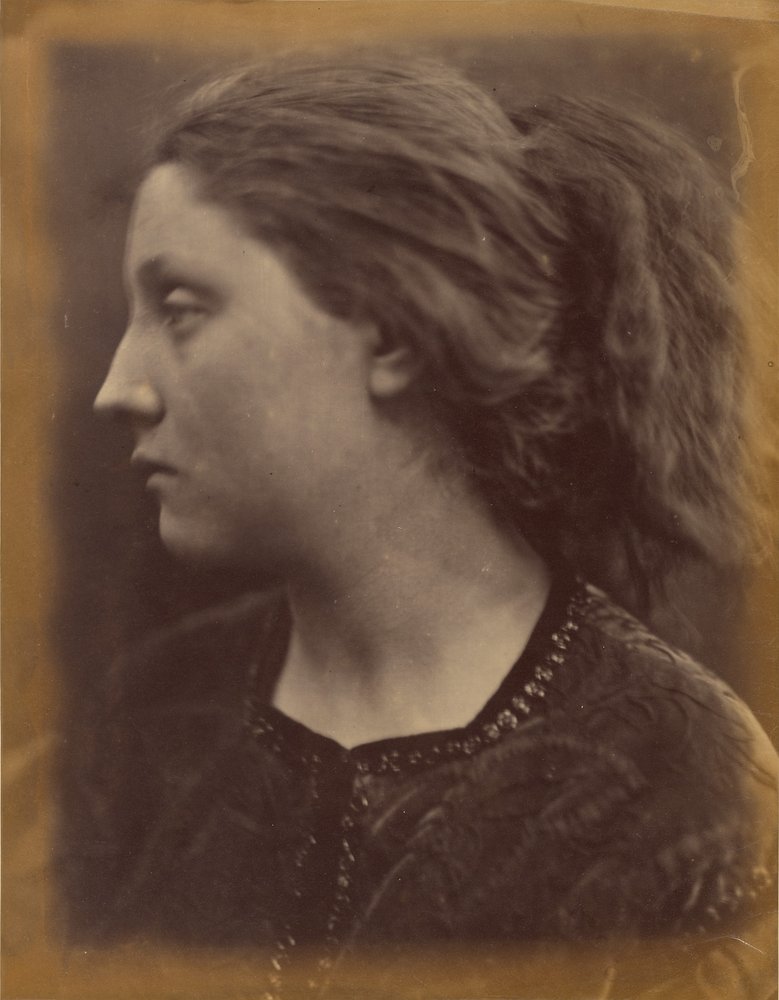 [Adriana, Mary Hillier] door Julia Margaret Cameron