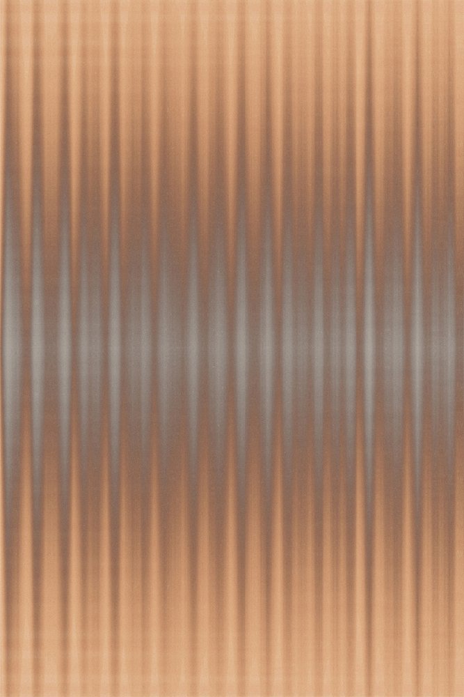 Metallisch verticaal ritme door Alma