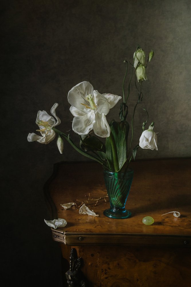 Elegant bloemstilleven door Anna Petina