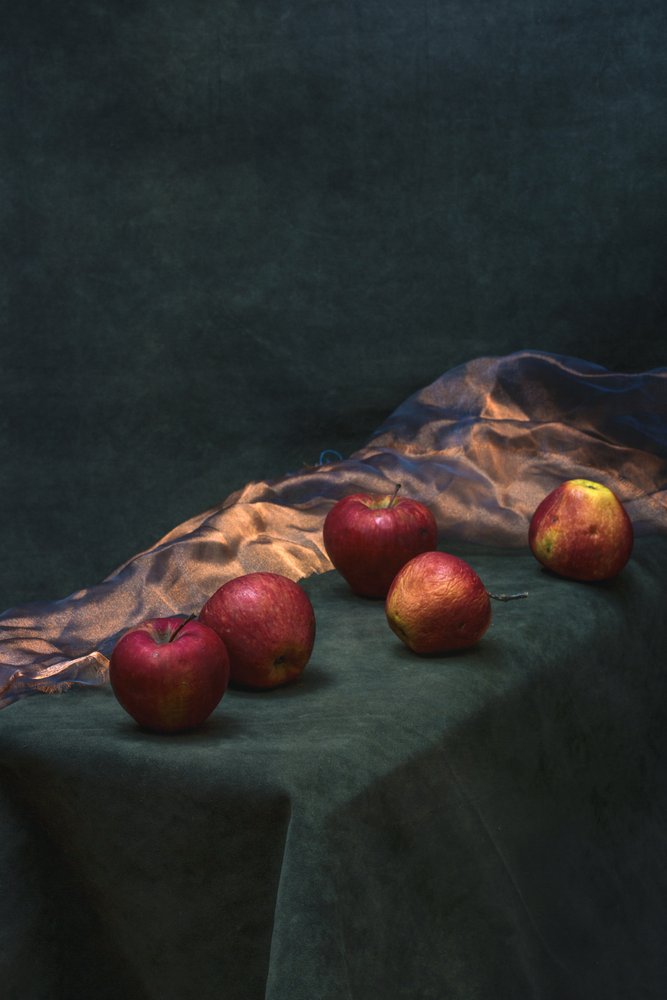 Sfeervolle rode appels door Brig Barkow
