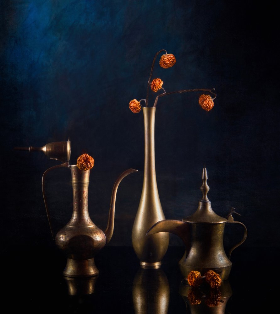 Moody Brass-vaten door Catherine Wang