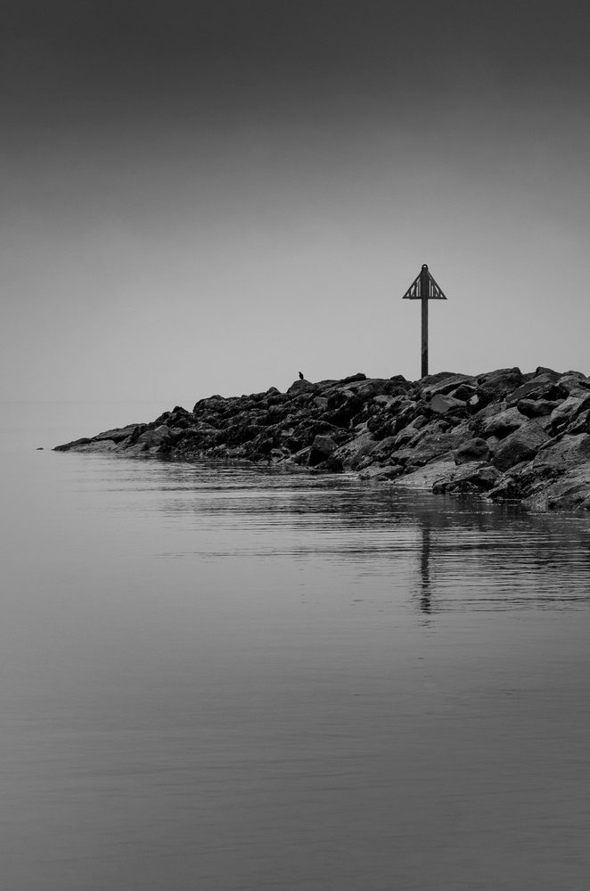 Serene Jetty Horizon door Chris Hamilton