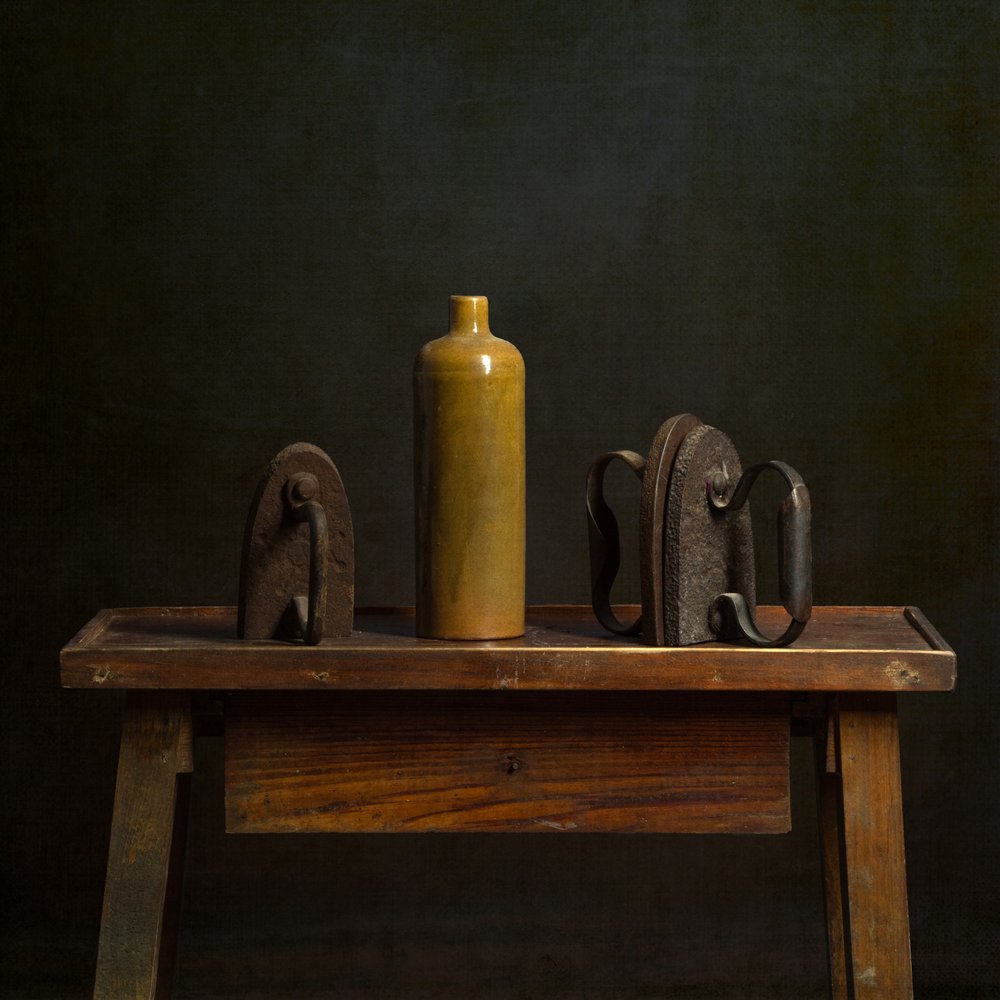 Vintage stilleven met ijzerwerk door Christian MARCEL