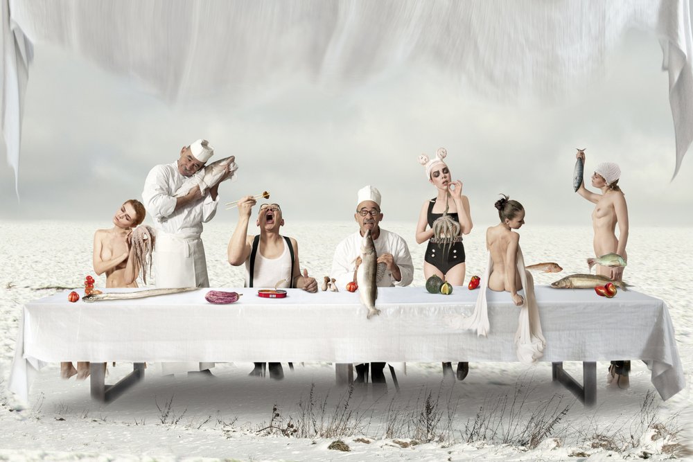 Een surrealistisch dinerfeest door Christine von Diepenbroek