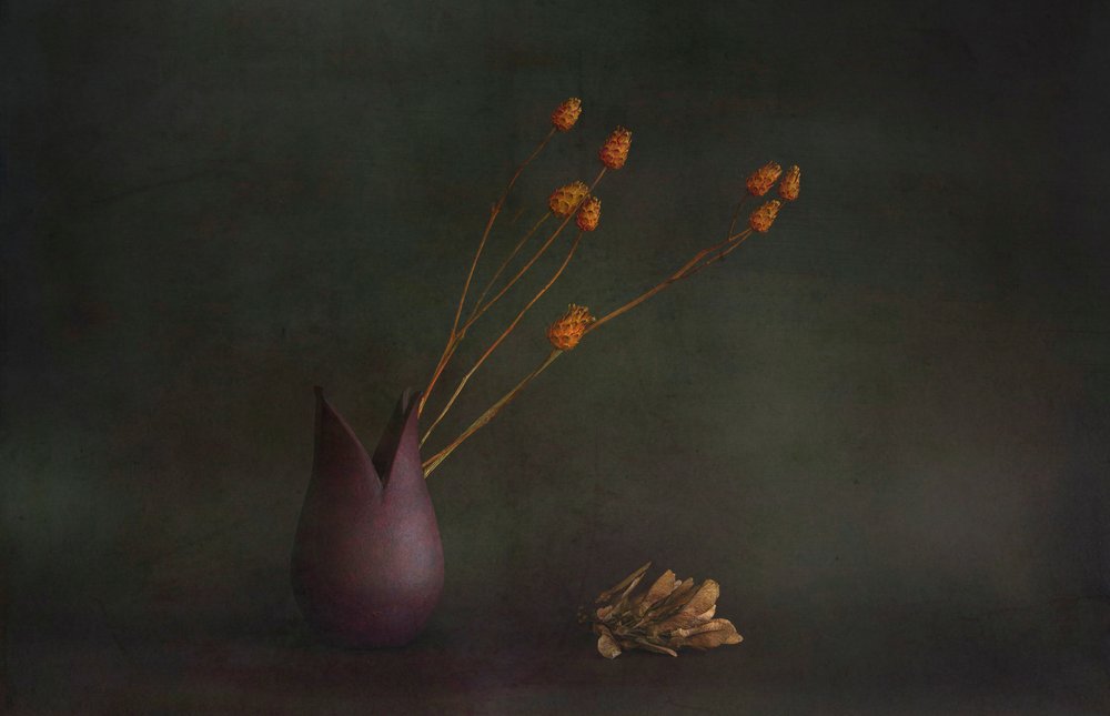 Moody botanische vaas door Cicek Kiral