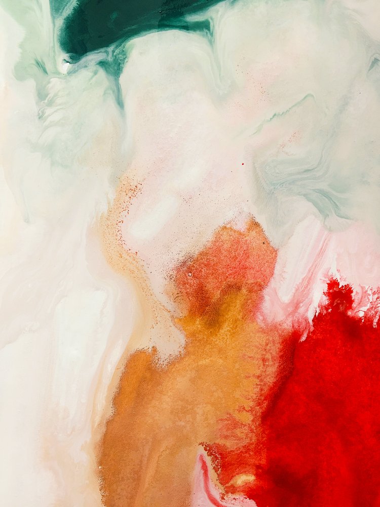 Vloeibaar goud – rood – abstract door Ejaaz Haniff