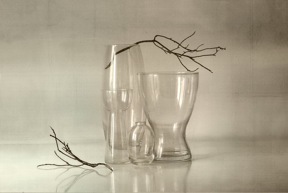 Rustig glas-stilleven door Elena Arjona