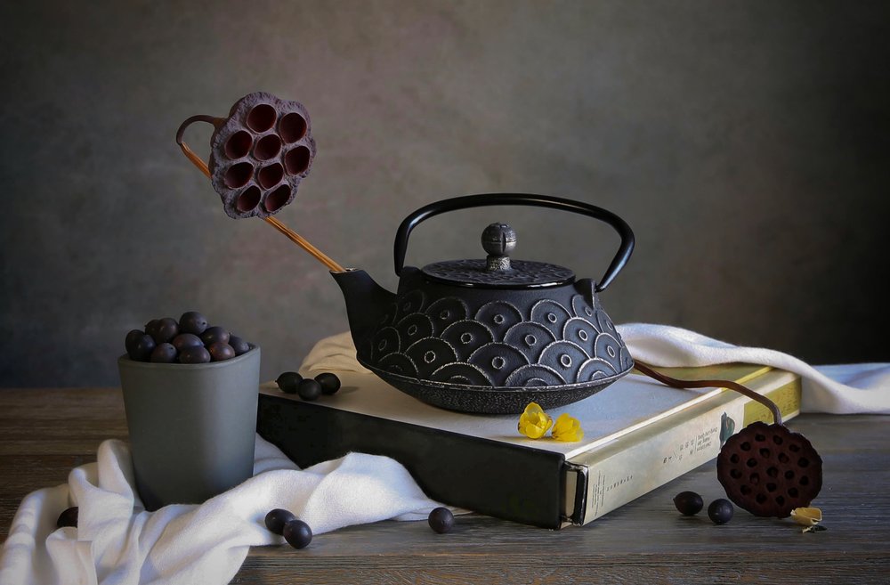 Zen-theepot en bessen door Fangping Zhou
