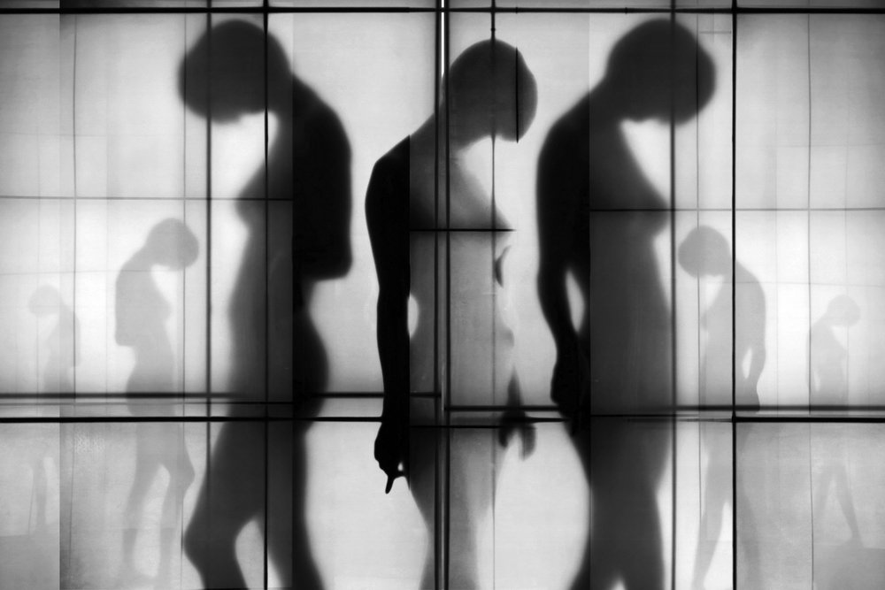 Abstracte schaduwfiguren door Igor Shrayer