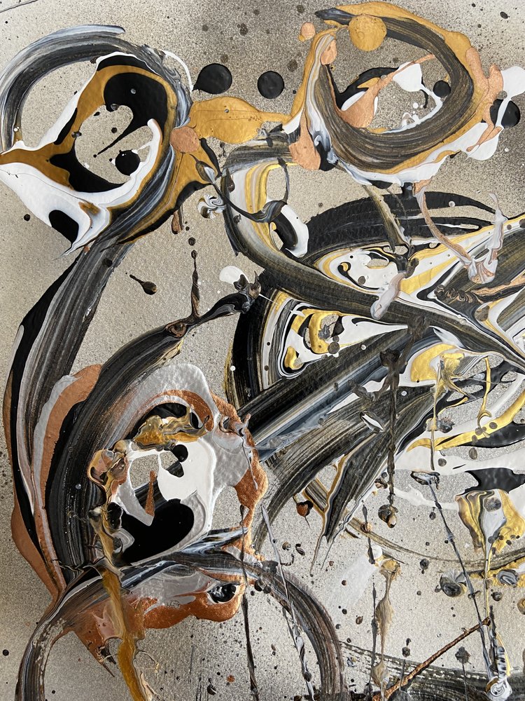 Fluid Gold Abstract door Irene Chua
