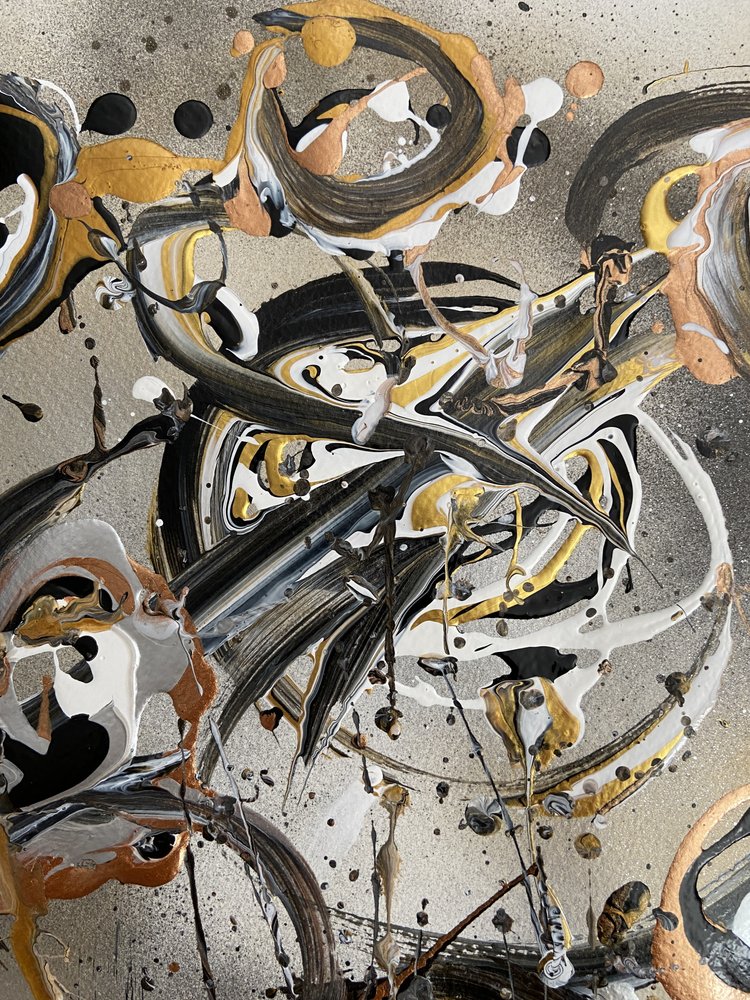 Metallic gouden krullen door Irene Chua