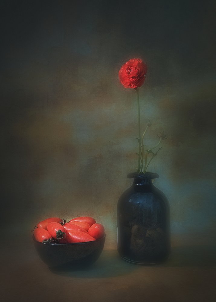 Stilleven met rode bloemen door Liu Xing