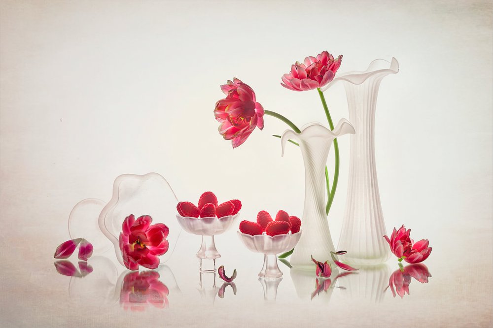 Elegant bloemstilleven door Lydia Jacobs