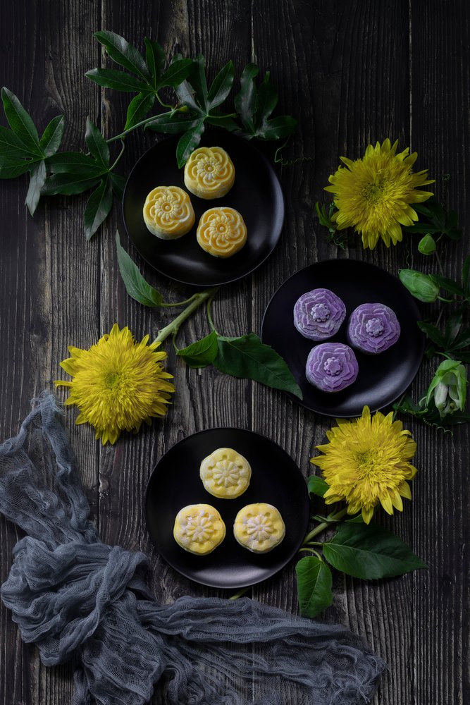 Feestelijk stilleven met maancakes door Lydia Jacobs