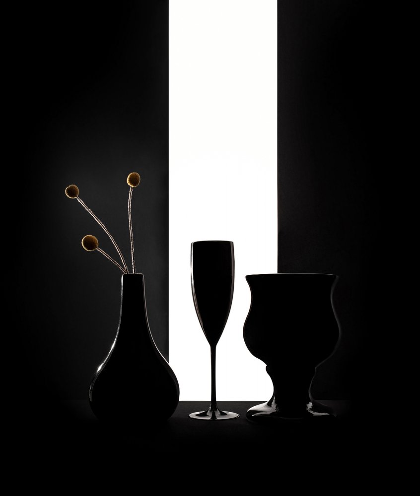 Donkere, elegante silhouetten door Margareth Perfoncio