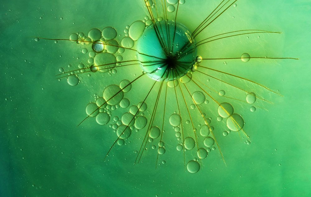 Groene bubbel met sterrenpatroon door Marijose Cueli