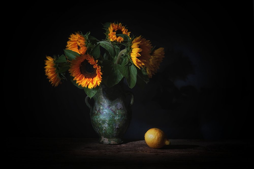 Indrukwekkende zonnebloemen en citroen door Saskia Dingemans