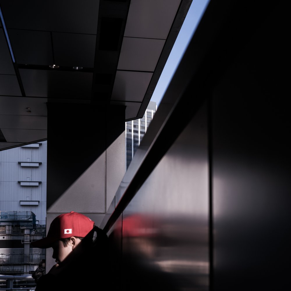 Red Cap Urban Geometry door Satoshi Hata
