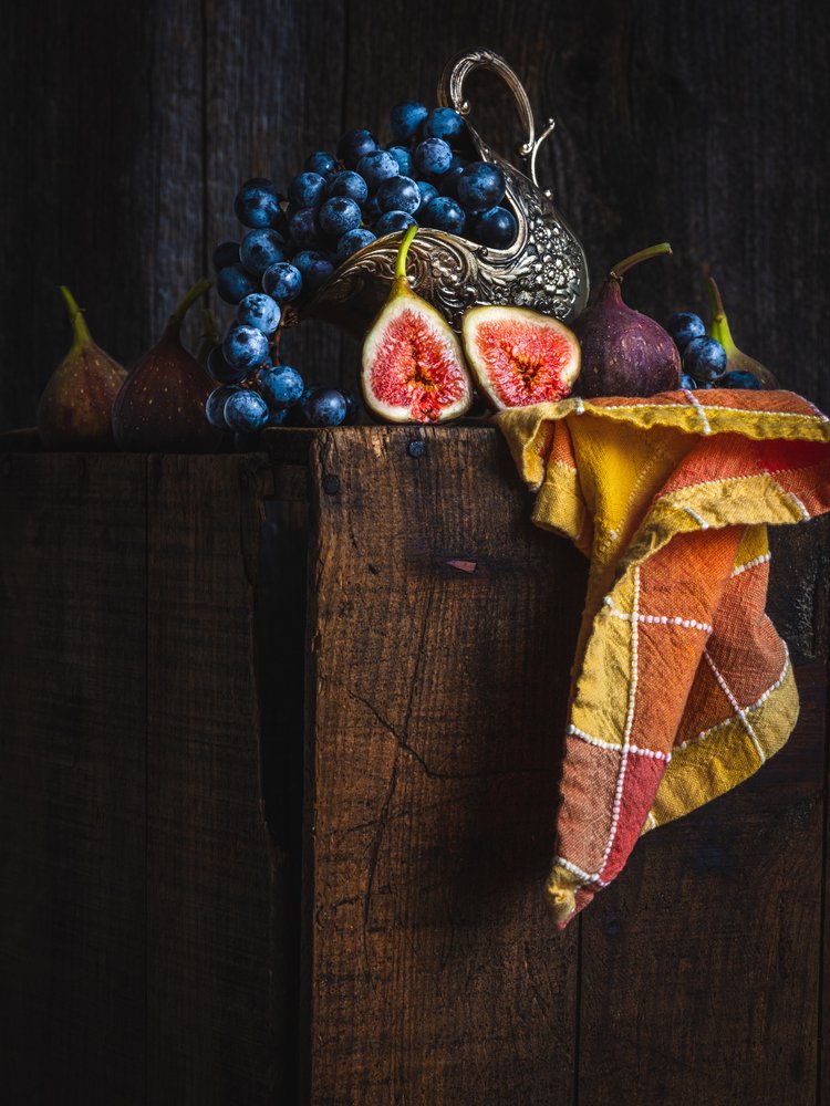 Stemmingsvol fruitarrangement door alan shapiro
