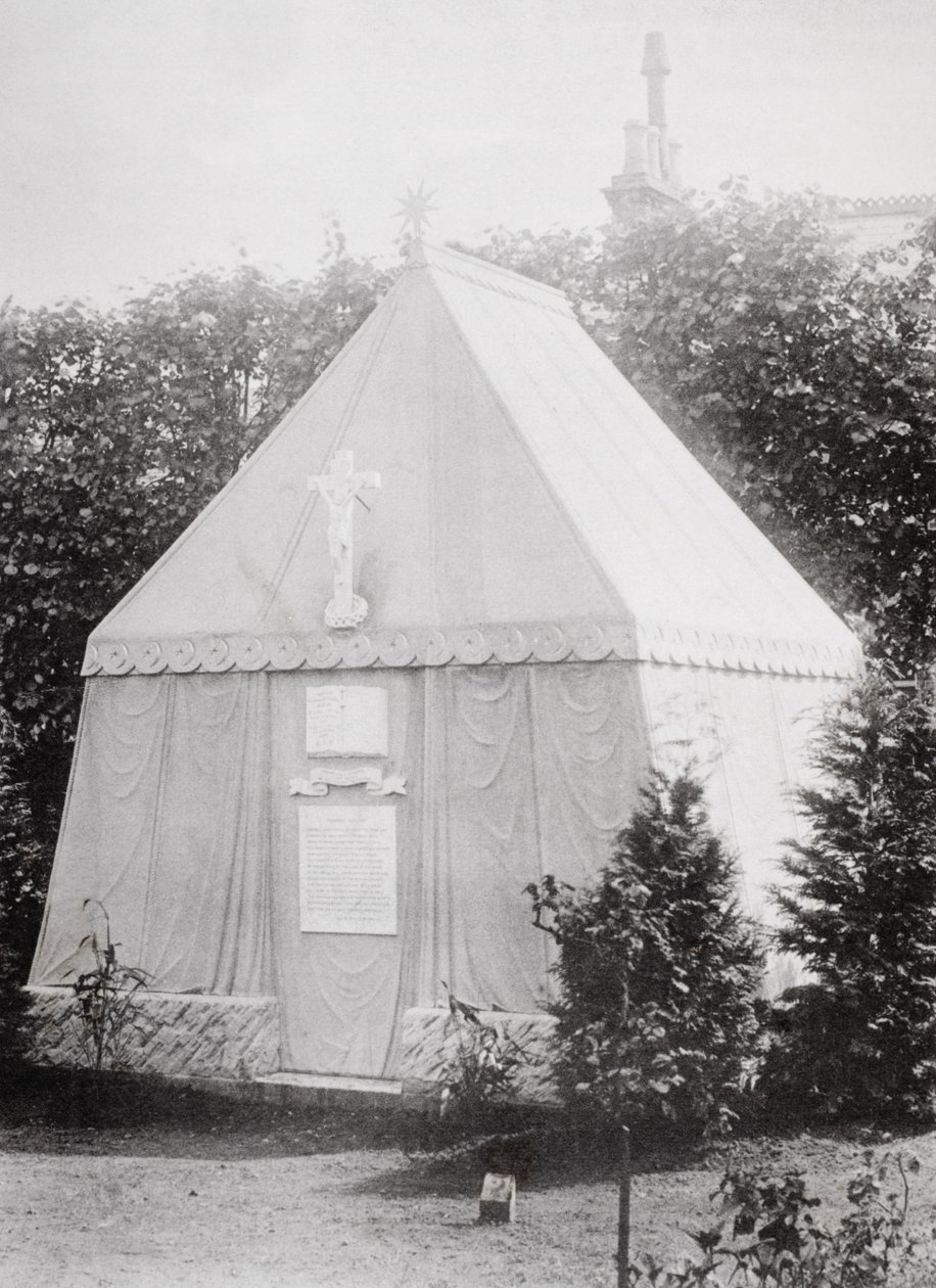 Het mausoleum in Mortlake, Surrey, waar Sir Richard Burton rust, uit 
