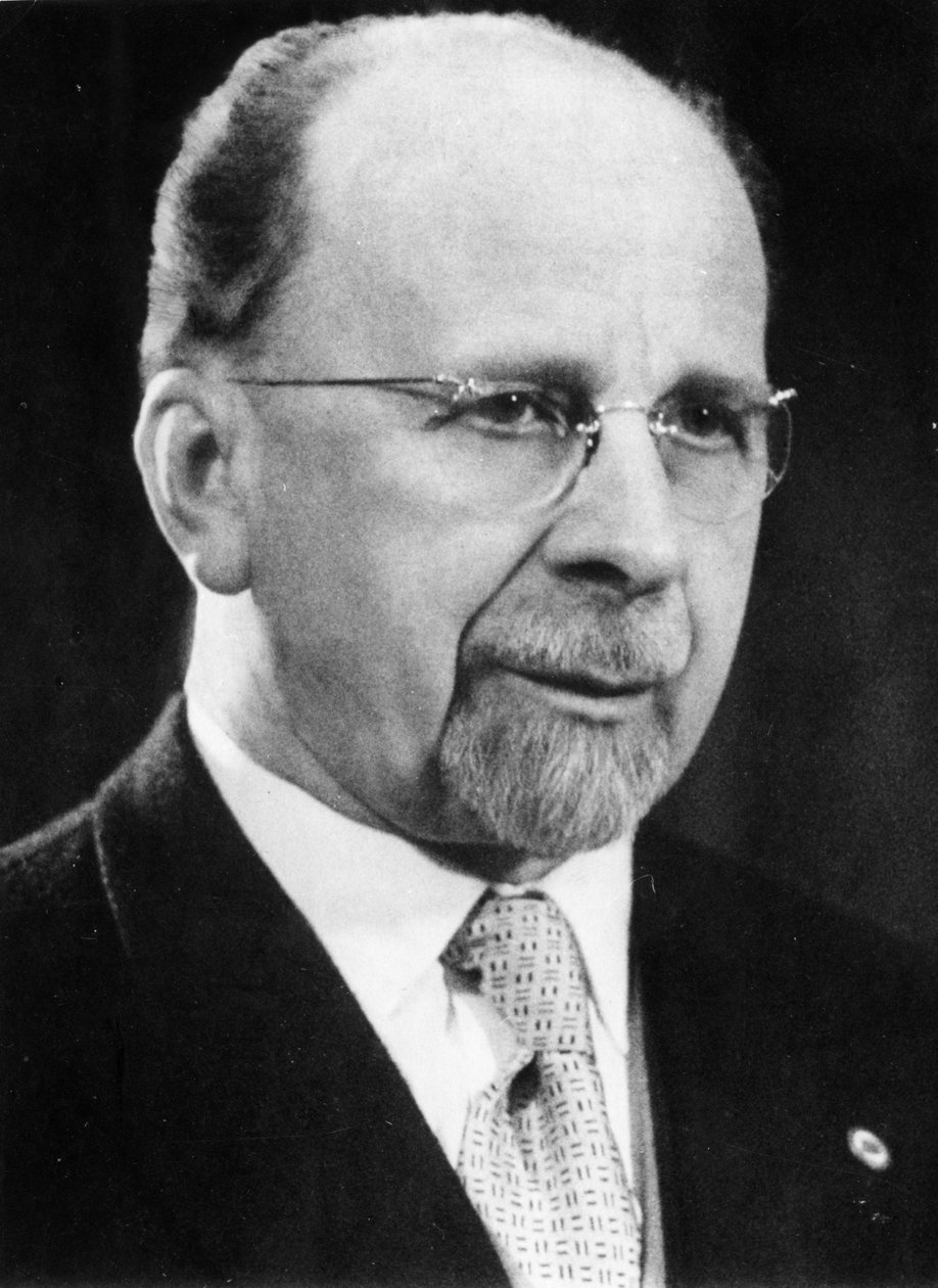 Walter Ulbricht, voorzitter van de Staatsraad van de DDR en eerste secretaris van het Centraal Comité van de Socialistische Eenheidspartij van Duitsland (SED), 1961 door Unknown