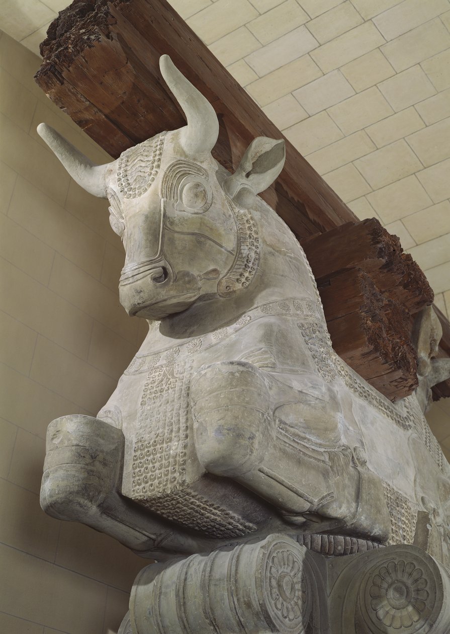 Perzische stijl kapiteel van een kolom van de Apadana, uit het paleis van Darius de Grote in Susa, Iran, c.500 v.Chr. door Achaemenid