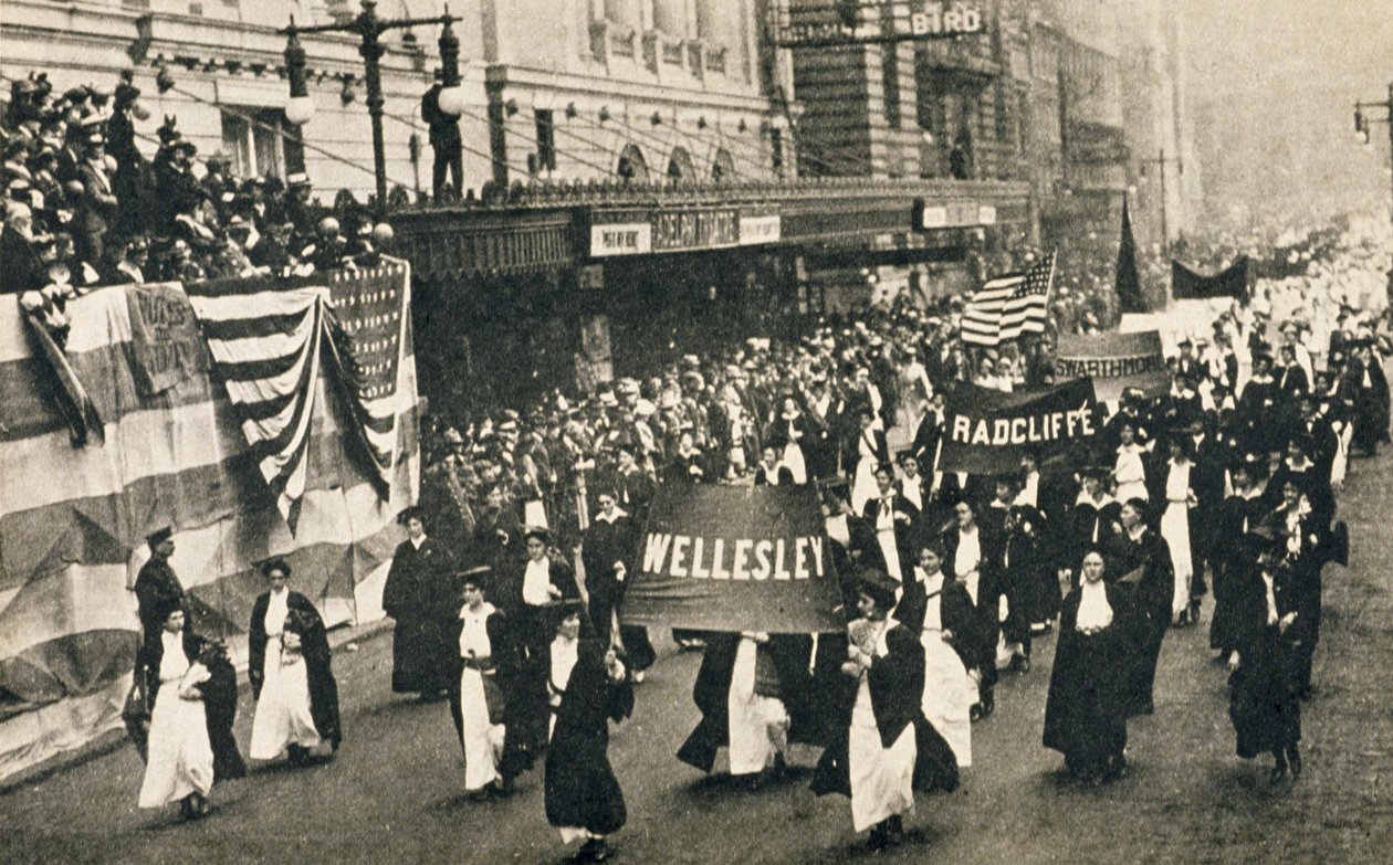 Suffragette parade, buiten het Adelphi Theatre, New York, 1910 door American Photographer