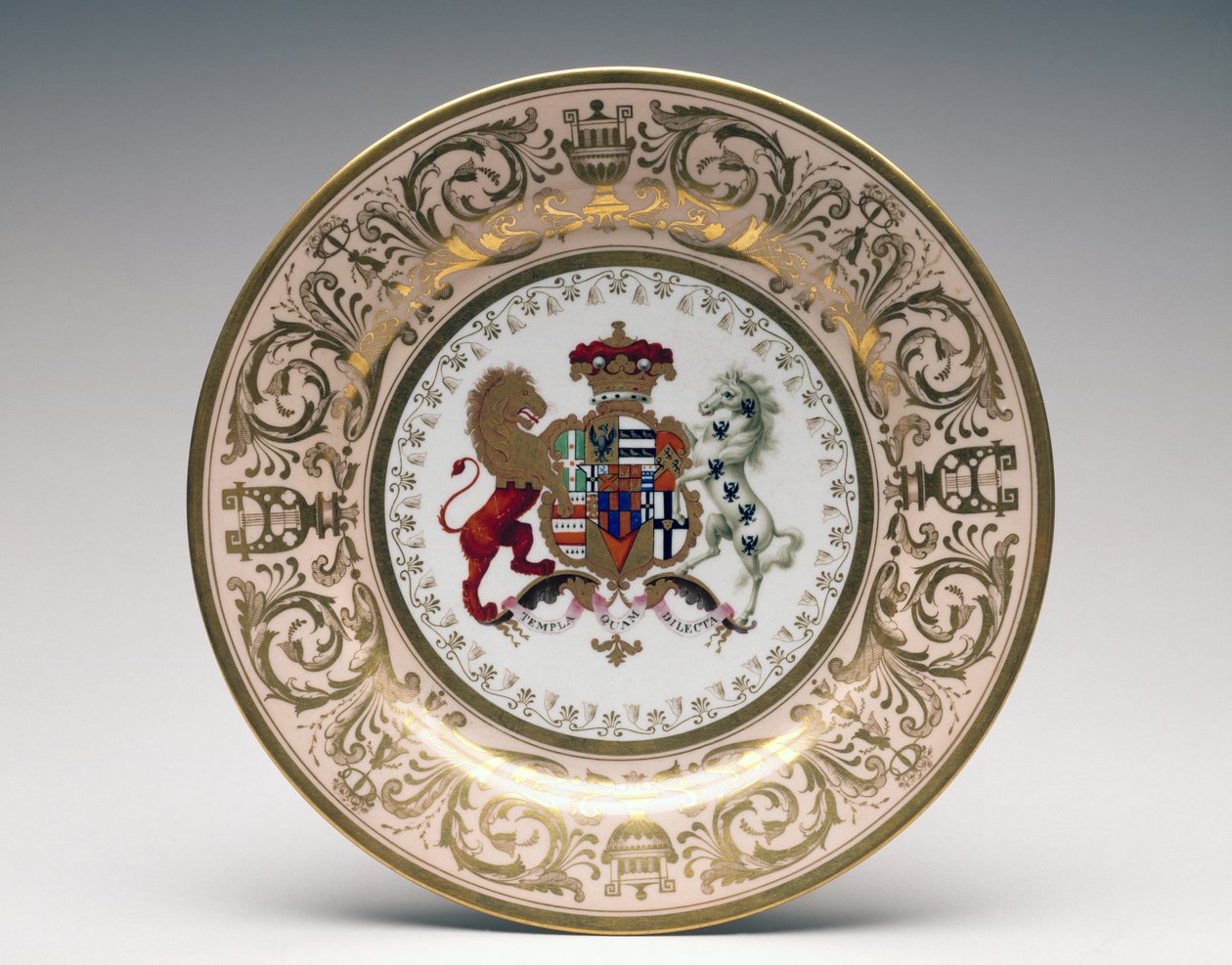 Bord van de Stowe Service, Worcester Porselein, vervaardigd door Flight, Barr en Barr, c.1813 door English School
