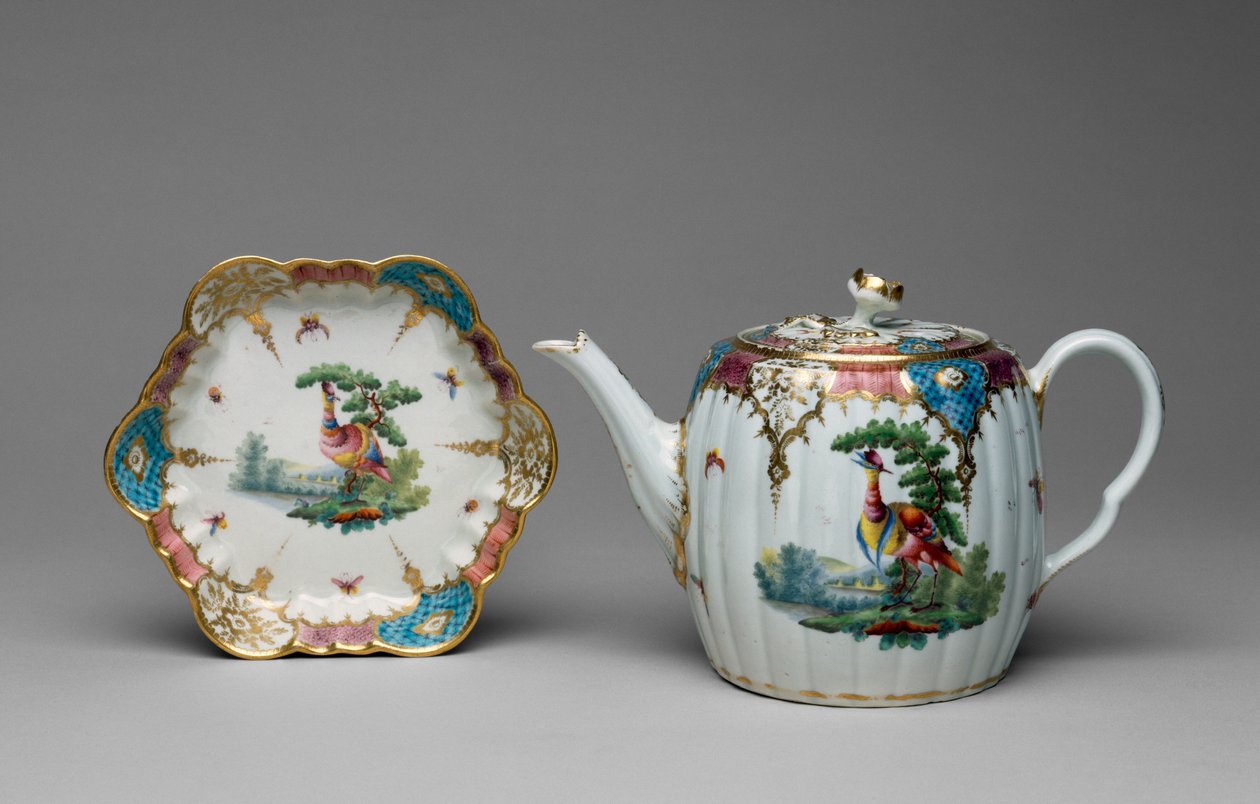 Theepot en deksel en standaard, Worcester Porselein, 1775 door English School