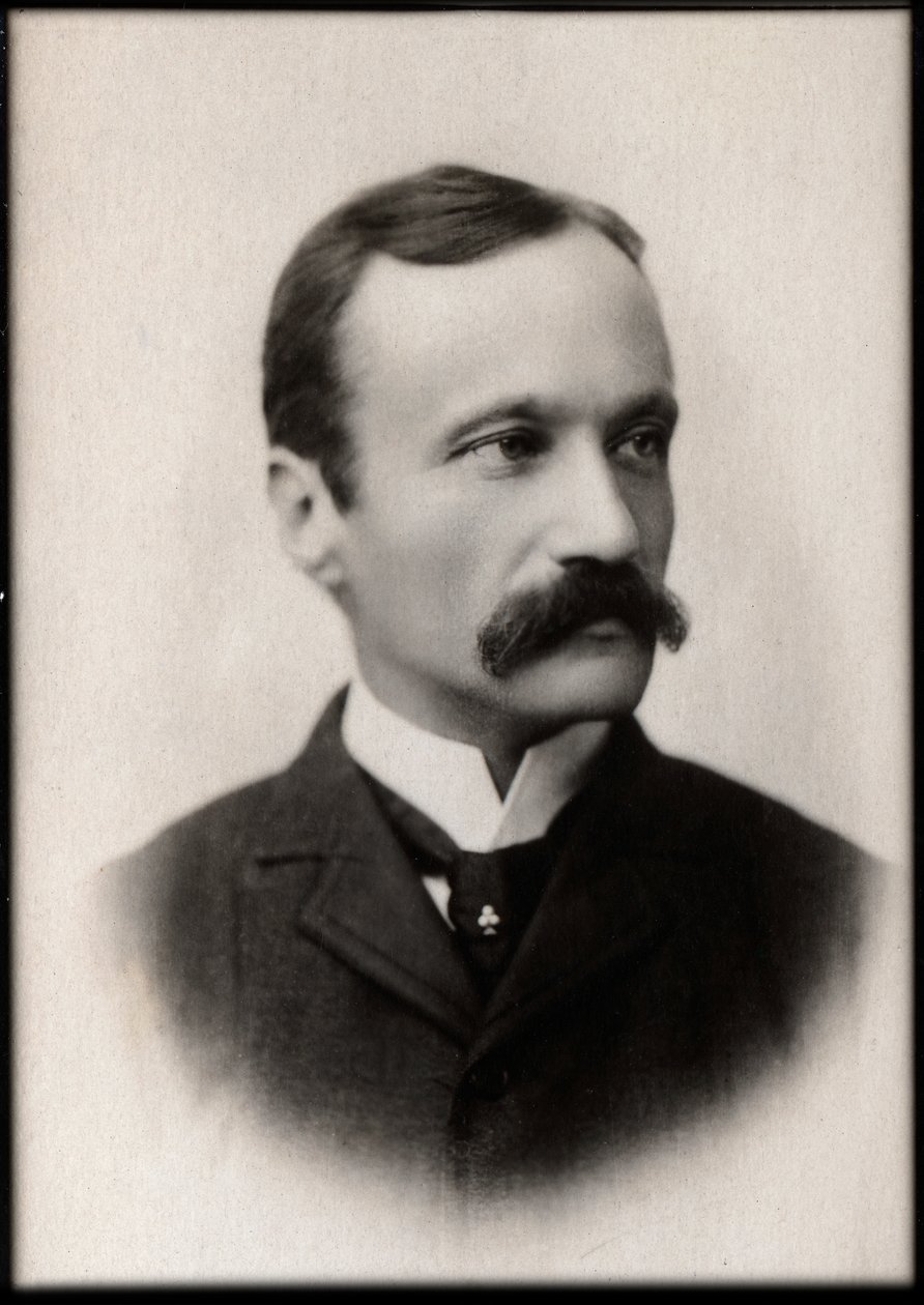 Portret van Arrigo Boito (1842-1918), Italiaanse dichter, journalist, romanschrijver en componist door French Photographer