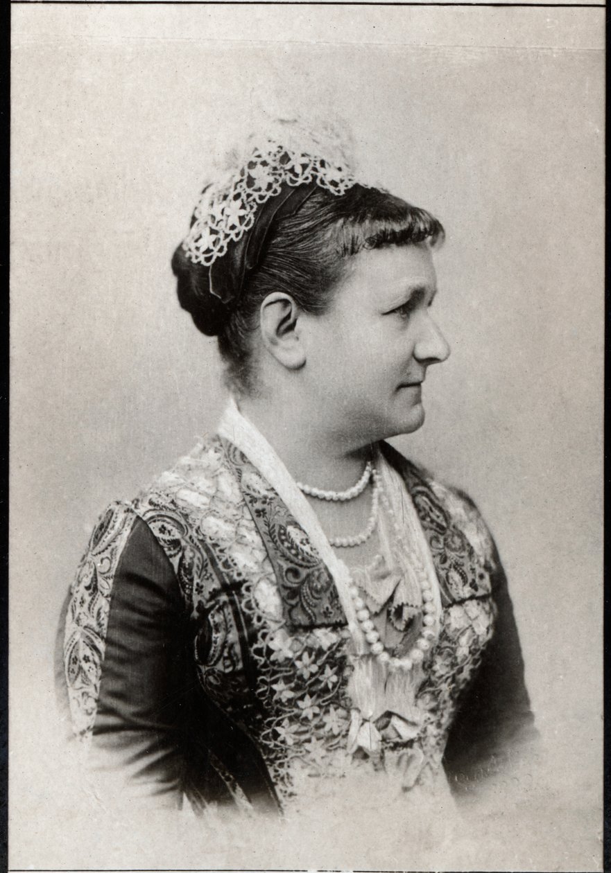 Portret van Carola van Vasa (1833-1907), Koningin van Saksen door French Photographer