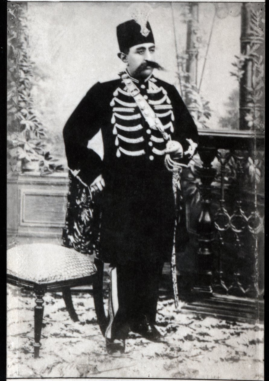 Portret van Mozaffar ad Din (1853-1907), Qajarid Shah van Perzië door French Photographer