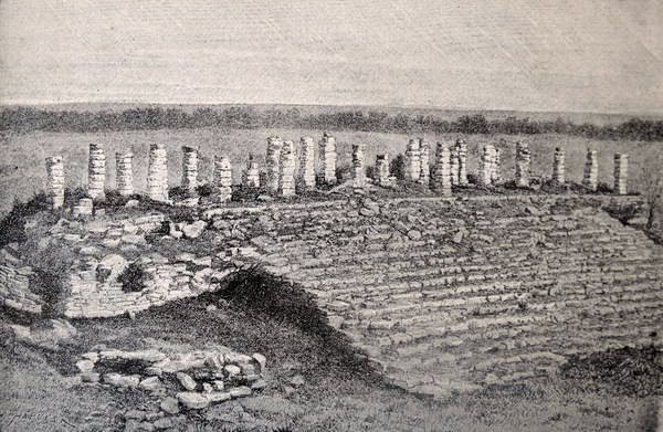 Grote piramide en galerij van Ake, uit De oude steden van de Nieuwe Wereld, door Claude-Joseph-Desire Charnay, uitgegeven 1887 door French School
