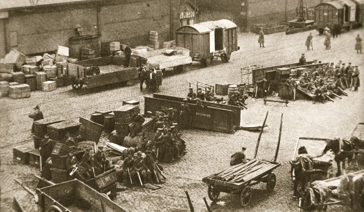 Het 2e Bataljon van het Royal Sussex Regiment, Belfast, Ierland, 1907 door AE Brown