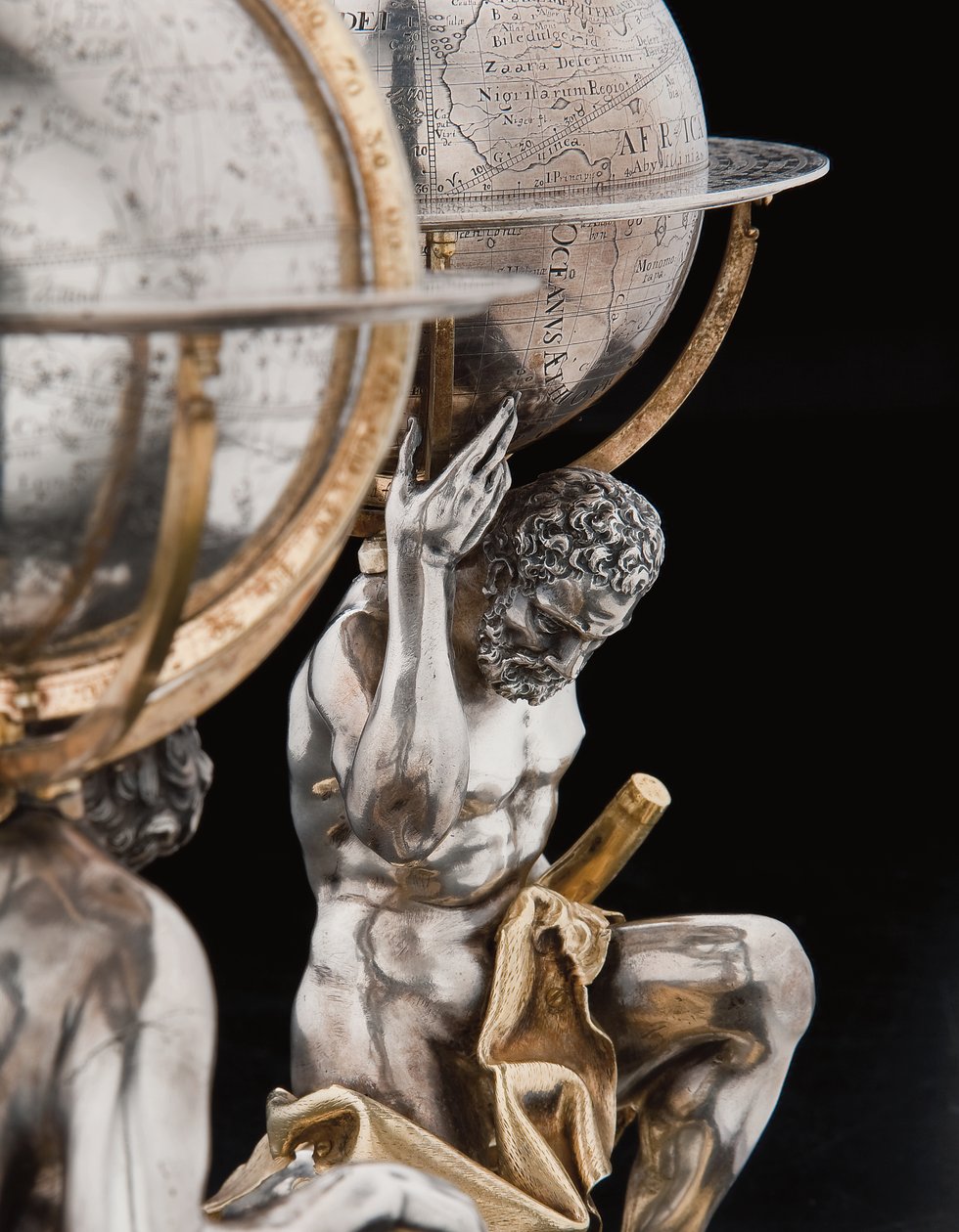Twee uitzonderlijke terrestrische en hemelse globes, ondersteund door Hercules en Atlas, Augsburg door Abraham Drentwett