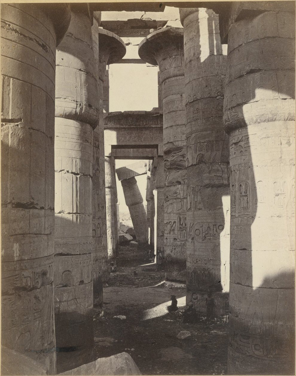Boven-Egypte, Hypostylezaal in Karnak door Adolphe Braun