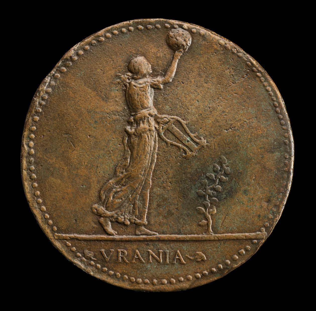 Urania loopt naar rechts, met een globe en lier [omgekeerd], 1488 of later door Adriano Fiorentino