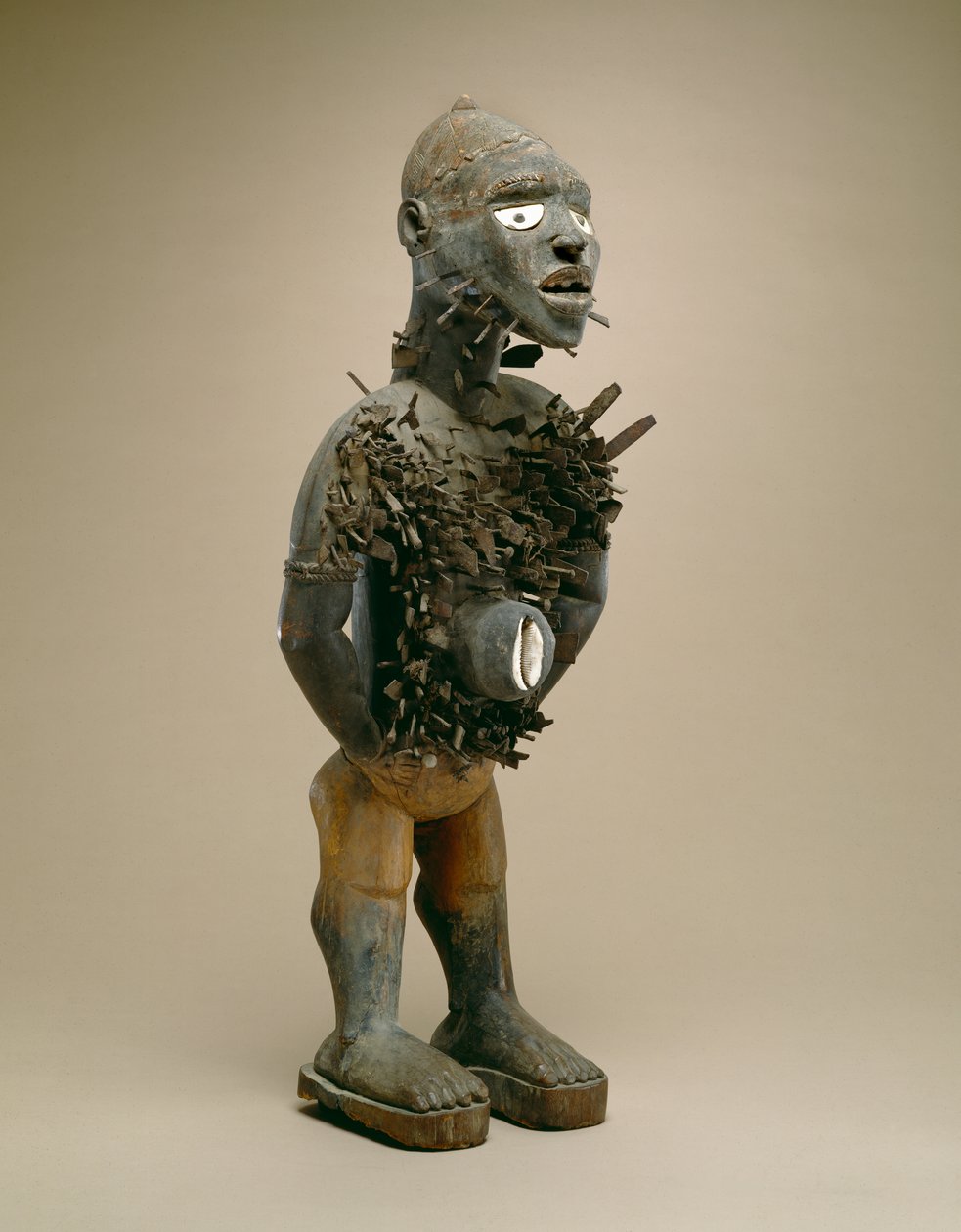 Spijkerfiguur (nkisi nkondi) Yombe, Congo door African