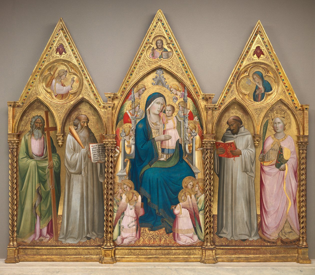 Madonna en Kind met Heiligen Andreas, Benedictus, Bernardus en Catharina van Alexandrië met Engelen door Agnolo Gaddi