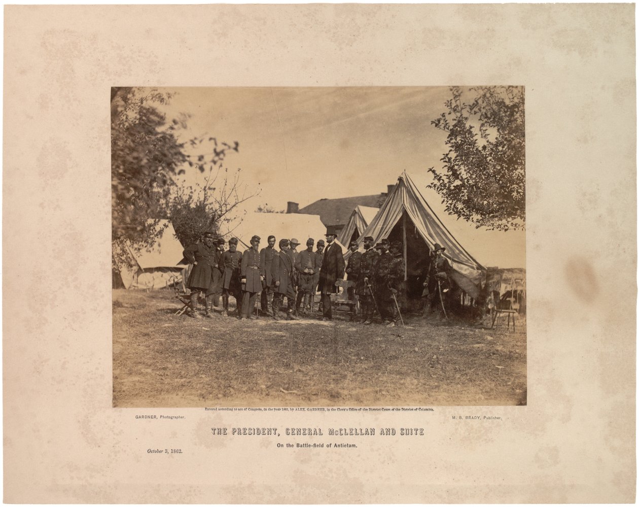 De President, Generaal McClellan en suite bij Antietam, 3 oktober 1862 door Alexander Gardner