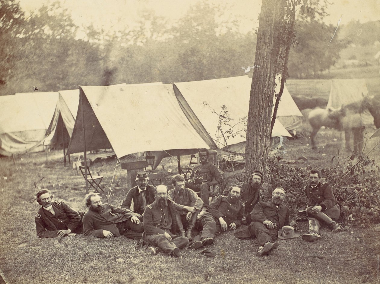 Groep bij het hoofdkwartier van het leger van de Potomac, Antietam, oktober 1862, 1862 door Alexander Gardner