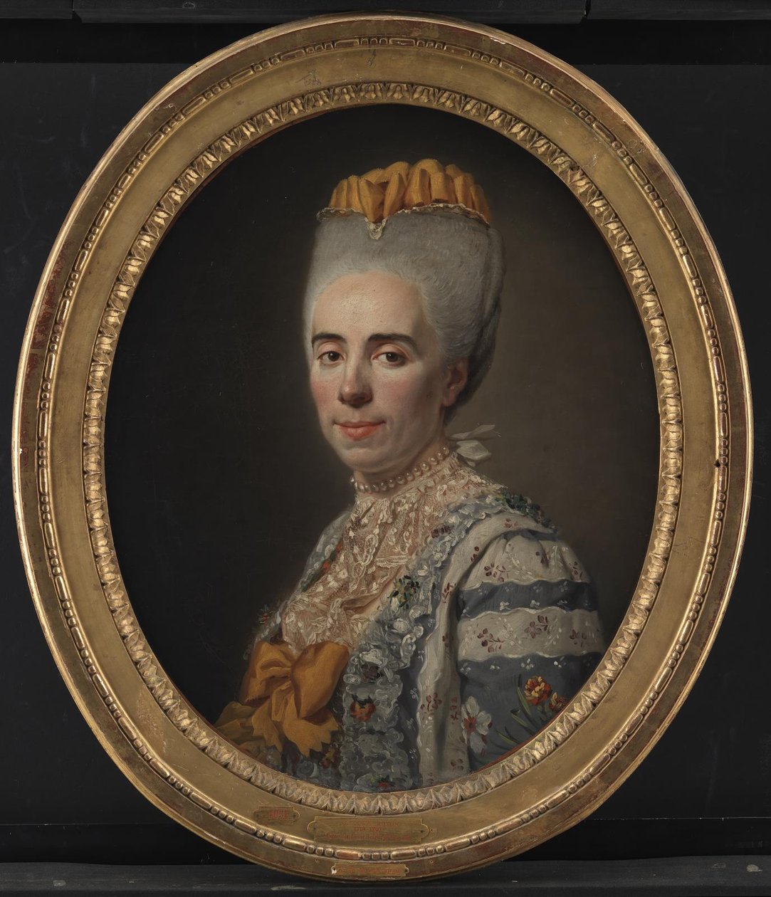 Portret van Mme Antoinette-Louise Issard-Lacour, getrouwd met Ch. A. Bourlet de Vauxelles door Alexander Roslin