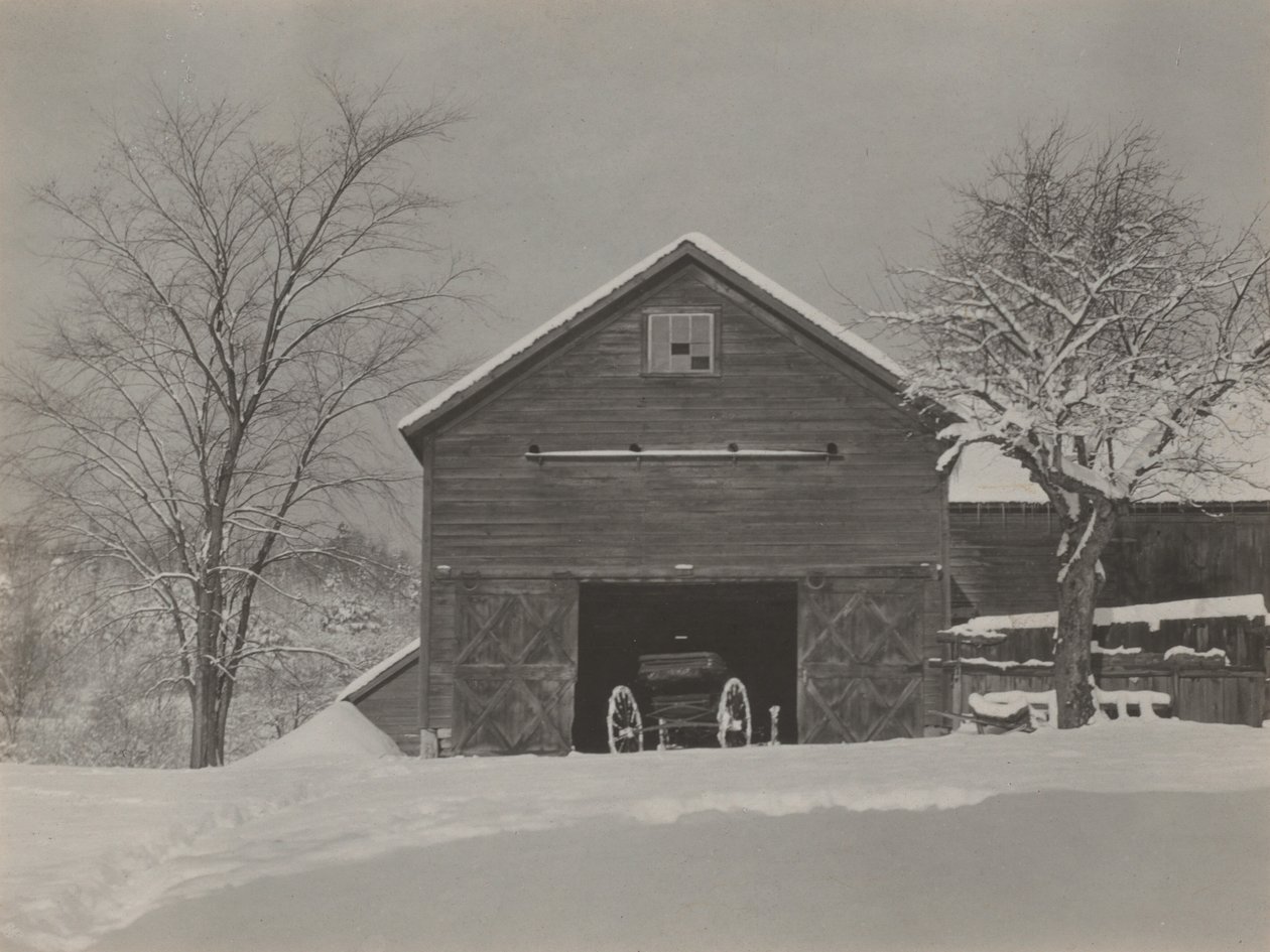 Schuur en sneeuw door Alfred Stieglitz