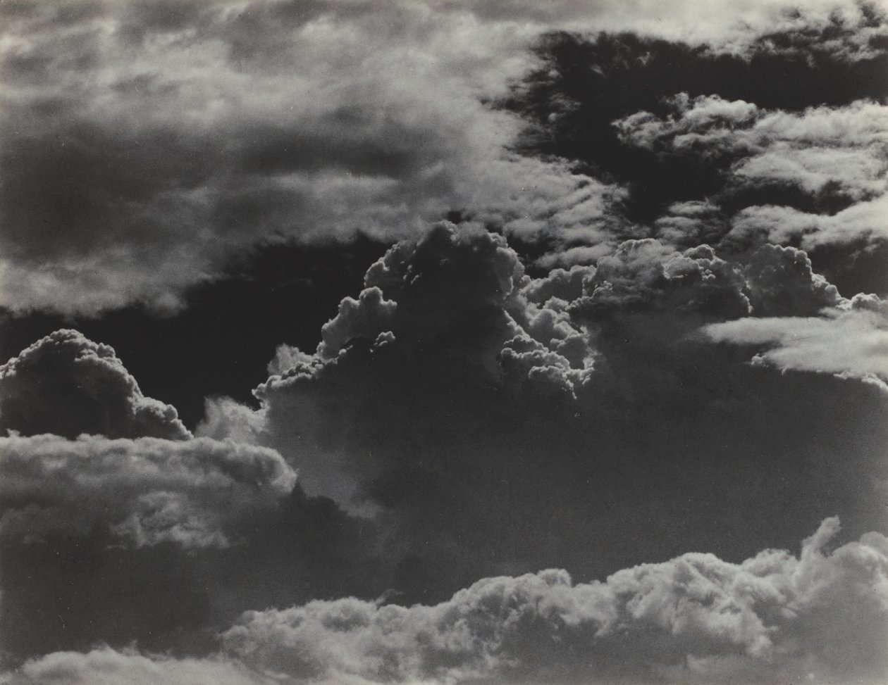 Wolken of iets vergelijkbaars door Alfred Stieglitz