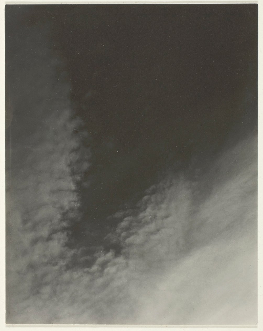 Equivalent, uit Set E (Print 3) door Alfred Stieglitz