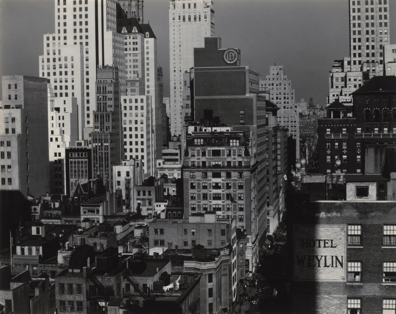 Vanuit mijn raam bij An American Place, Noord door Alfred Stieglitz